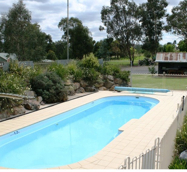 South Gundagai NSW Accommodation Main Beach