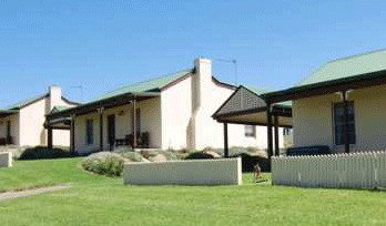 Wagga Wagga Country Cottages - Accommodation Main Beach 1