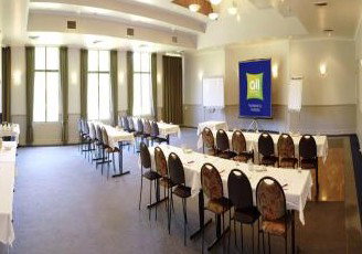 All Seasons Tamworth Towers - Accommodation Main Beach 1