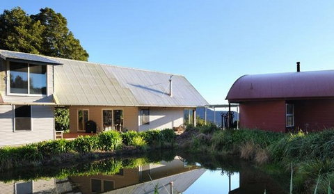 Cloud Break - Accommodation Main Beach 5