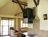 Apptrak Stud - Accommodation Main Beach 2