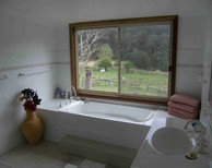 Apptrak Stud - Accommodation Main Beach 3