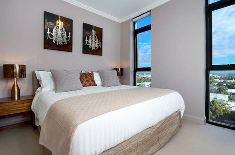 Australia Towers 19.06 - Accommodation Main Beach 3