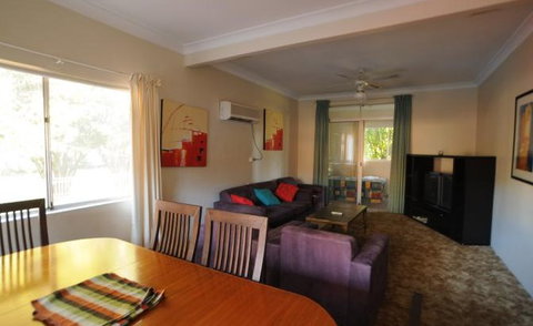Amber Court Coonabarabran - Accommodation Main Beach 1