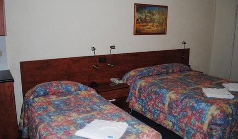Amber Court Coonabarabran - Accommodation Main Beach 4
