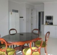 Olas Holiday House - Accommodation Main Beach