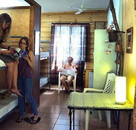 Woolshed Backpackers - Accommodation Main Beach