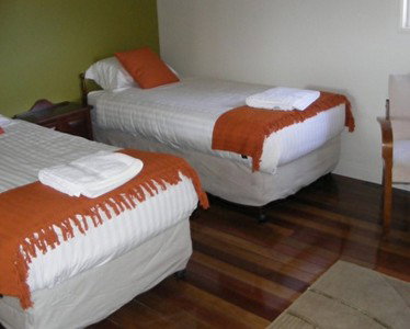 Mallow Cottage - Accommodation Main Beach 2