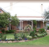 Guy House Bed and Breakfast - Accommodation Main Beach