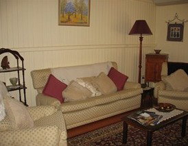 Albion Cottage - Accommodation Main Beach 1