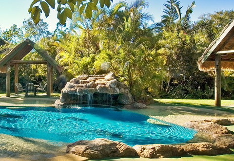 Straddie Bungalows - Accommodation Main Beach 0