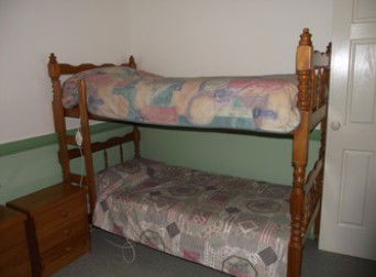 Hillcrest - Holiday Home - Accommodation Main Beach 2