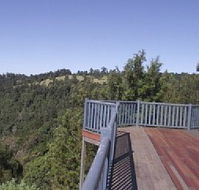 Hoveys Haus - Holiday Home - Accommodation Main Beach