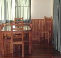 Pineview - Holiday Home - Accommodation Main Beach