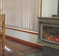 Wallaby Fiesta - Holiday Home - Accommodation Main Beach