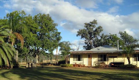 Flag Springs Bush Retreat - Accommodation Main Beach 5