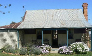 Rachels Cottage - Accommodation Main Beach 5