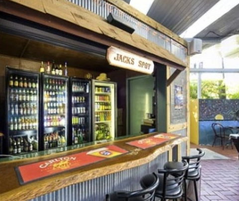 Aquarius Backpackers Gold Coast - Accommodation Main Beach 2