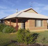 Adinfern Estate - Accommodation Main Beach