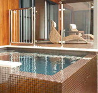 Chandeliers on Abbey - Accommodation Main Beach