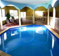 Inn the Tuarts Guest Lodge - Accommodation Main Beach