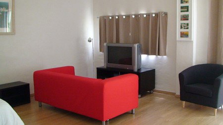 Martin Fields Beach Retreat - Accommodation Main Beach 0