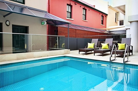 Rendezvous Stafford Hotel - Accommodation Main Beach 1