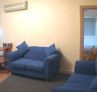 Hampton Court Apartments - Accommodation Main Beach