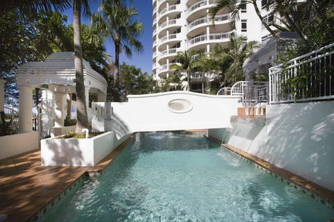 Burleigh Mediterranean Resort - Accommodation Main Beach 9