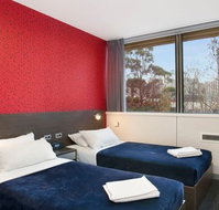 Space Hotel - Accommodation Main Beach