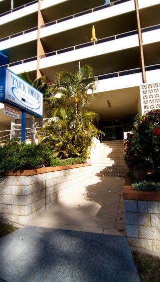 Park Towers Holiday Units - Accommodation Main Beach 1