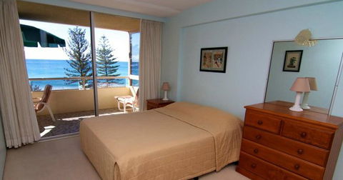 Park Towers Holiday Units - Accommodation Main Beach 2