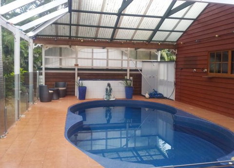 B & B On Sunrise - Accommodation Main Beach 1