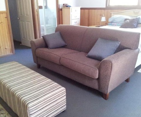 B & B On Sunrise - Accommodation Main Beach 5