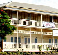 Gracemere Hotel - Accommodation Main Beach