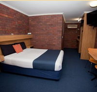 Comfort Inn Blue Shades - Accommodation Main Beach