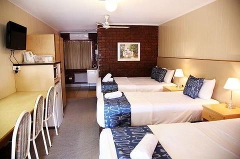 Cascade Motel In Townsville - Accommodation Main Beach 2