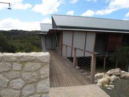 Ulaveo - Accommodation Main Beach 0