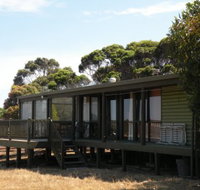 Carabanks - Accommodation Main Beach