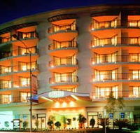 Central Cosmo Apartments - Accommodation Main Beach