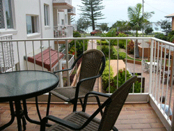 Burleigh Point Apartments - Accommodation Main Beach 1