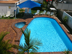 Burleigh Point Apartments - Accommodation Main Beach 3