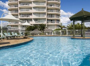 2nd Avenue Beachside Apartments - Accommodation Main Beach 4