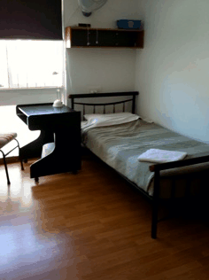 Adalong Student Guesthouse - Accommodation Main Beach
