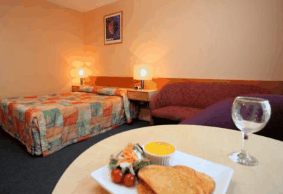  Accommodation Main Beach