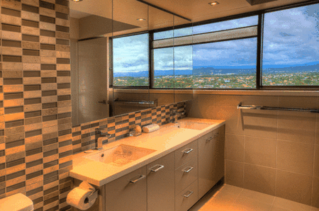 Esplanade Luxury Beachfront Apartments - Accommodation Main Beach 2