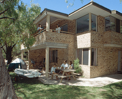 Siesta Park Holiday Resort - Accommodation Main Beach