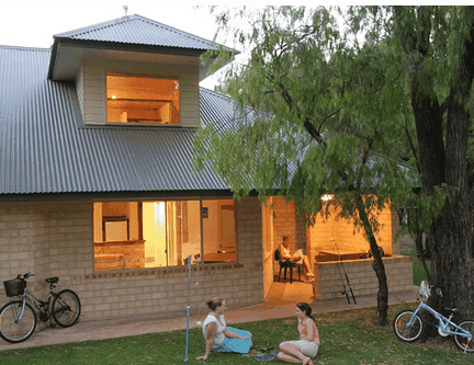 Siesta Park Holiday Resort - Accommodation Main Beach 2