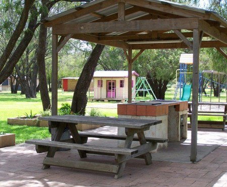 Four Seasons Holiday Park - Accommodation Main Beach 2