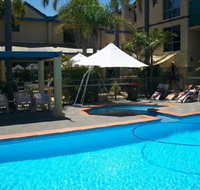 Ocean Side Hawks Nest - Accommodation Main Beach